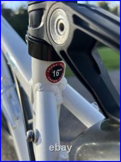 Carrera Vulcan Women's / Youth Hardtail Mountain Bike Frame 16'' 26'' Wheels