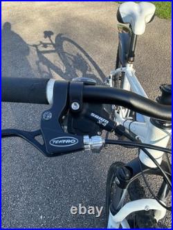 Carrera Vulcan Women's / Youth Hardtail Mountain Bike Frame 16'' 26'' Wheels