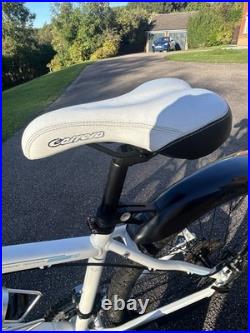 Carrera Vulcan Women's / Youth Hardtail Mountain Bike Frame 16'' 26'' Wheels Carrera Vulcan Women's / Youth Hardtail Mountain Bike Frame 16'' 26'' Wheels