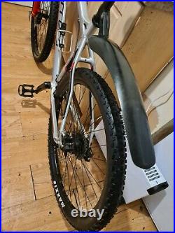 Carrera fury 27.5 wheels frame 18 immaculate condition