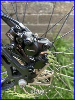 Carrera hellcat mountain bike 20in frame hydraulic disc brakes new back brake