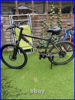 Carrera vengeance mountain bike, 20 frame, 26wheels, with custom seat