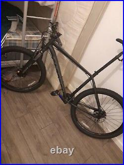 Carrera vengeance mountain bike 27.5 18 Frame