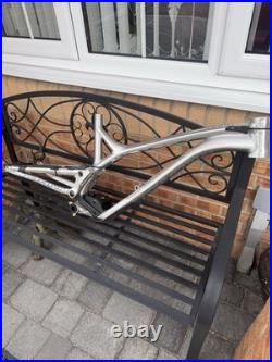 Commencal Supreme V4 Frame Fork Shock