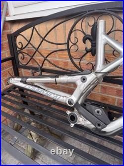 Commencal Supreme V4 Frame Fork Shock