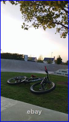 Commencal meta full suspension MTB size medium frame 27.5 inch wheels