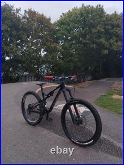 Commencal meta full suspension MTB size medium frame 27.5 inch wheels