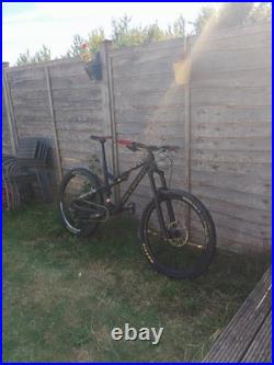 Commencal meta full suspension MTB size medium frame 27.5 inch wheels