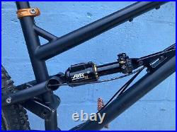 Cotic jeht With Gold Package Build Medium Frame 29