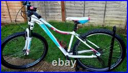 Cube Access HT Frame 16 Wheels 27.5 Women Mountain Bike Cube Access HT Frame 16 Wheels 27.5 Women Mountain Bike