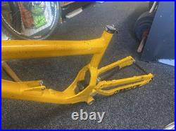 DOWNHILL FRAME WITH CRANK SET, BB AND HEADSET available to late June 2025 DOWNHILL FRAME WITH CRANK SET, BB AND HEADSET available to late June 2025