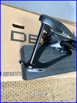Deviate Highlander 29er Enduro Trail Mtb Carbon Frame Size Large High Pivot bike
