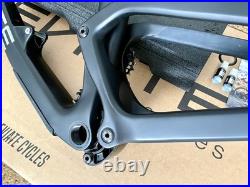 Deviate Highlander 29er Enduro Trail Mtb Carbon Frame Size Large High Pivot bike