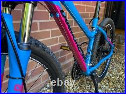 Diamondback overdrive mountain bike 26 wheel, 21 speed, 16 frame, disc brakes