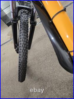 Ex Display Calibre Rake Mountain Bike With Accessories 20inch Frame