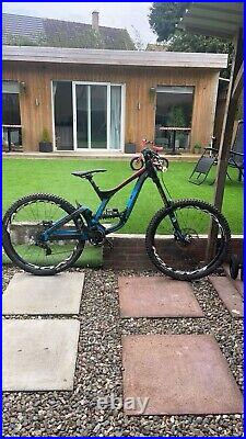 Full suspension mountain bike medium frame