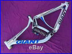 GIANT GLORY 00 Medium Downhill Mountain Bike Frame 8 Inch Fox RC4 DHX DH V10 88