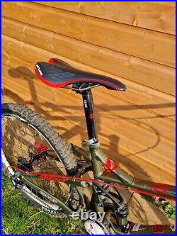 GIANT REIGN 2 mountain bike 18 frame 26 wheels Rock shox tlc