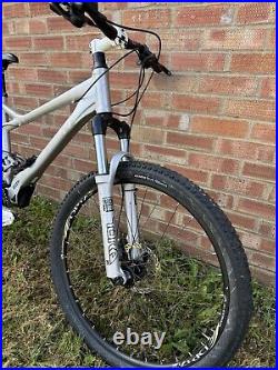 GIANT TRANCE 3 DUAL / FULL Suspension 27.5 DOWNHILL Mountain Bike MEDIUM FRAME