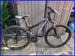 GT AVALANCHE 3.0 Mountain Bike. Size S (16) Disc Brakes, 24- Speed