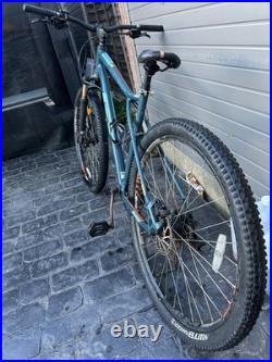GT Aggressor Expert 29 Hardtail Mountain Bike 2022 frame Large cash collection