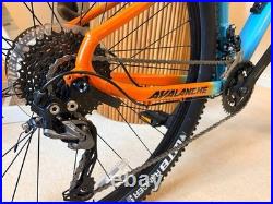 GT Avalanche Sport 29in Mountain Bike M Frame Front Sus Blue/Orange