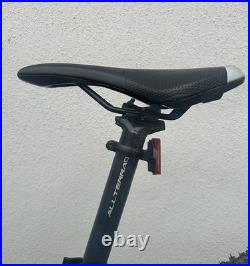 GT Avalanche Sport Mountain Bike 27.5 Wheels Disc Brakes Blue M/L Frame