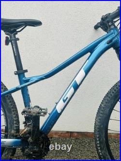 GT Avalanche Sport Mountain Bike 27.5 Wheels Disc Brakes Blue M/L Frame