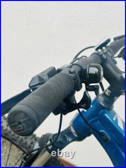 GT Avalanche Sport Mountain Bike 27.5 Wheels Disc Brakes Blue M/L Frame