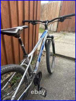 GT mountain Bike. XS Frame 27.5 Wheels