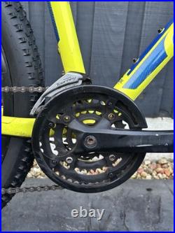 Giant ATX 2 Mountain Bike Men's Size S Frame 27.5 Inch Wheels Giant ATX 2 Mountain Bike Men's Size S Frame 27.5 Inch Wheels