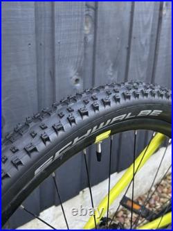 Giant ATX 2 Mountain Bike Men's Size S Frame 27.5 Inch Wheels