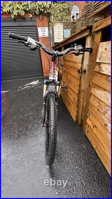 Giant Anthem Mountain Bike Large Frame, 26- inch Wheel, White/Red