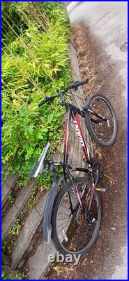 Giant Revel 6000 Aluxx Mountain Bike 26 Inch Medium Frame Unisex Black/red