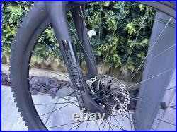 Giant Talon 29in wheels Mountain Bike XL Blue Mechanical Disc Brakes Alloy Frame Giant Talon 29in wheels Mountain Bike XL Blue Mechanical Disc Brakes Alloy Frame