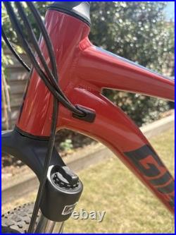 Giant Talon 2 Medium Frame 2020 Mountain Bike Hardtail 27.5 Inch Red Used