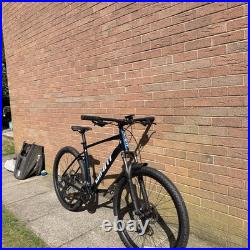 Giant Talon 3 Mountain Bike 2023 Large Frame, 27.5 Wheels, Hardtail Giant Talon 3 Mountain Bike 2023 Large Frame, 27.5 Wheels, Hardtail