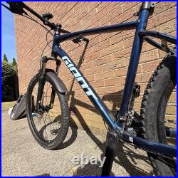 Giant Talon 3 Mountain Bike 2023 Large Frame, 27.5 Wheels, Hardtail