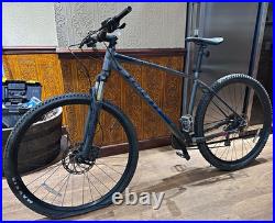 Giant Talon 3 Mountain Bike Large Frame 29 Wheels Shimano Gears Disc Brakes