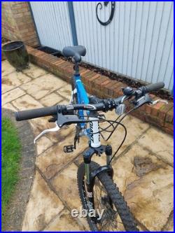 Giant XTC XL HardTail. Alloy Frame, 26 Wheels, SLX/Deore. 1 owner, Accessories