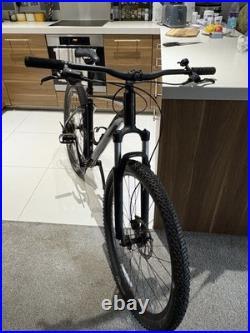 Giant mountain Bike Large Frame 27.5 hardtail