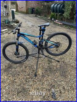 Giant stance 27.5 full suspension Mountain bike MTB Medium frame Giant stance 27.5 full suspension Mountain bike MTB Medium frame
