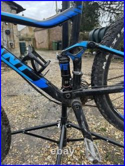 Giant stance 27.5 full suspension Mountain bike MTB Medium frame