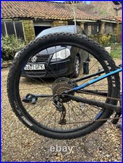 Giant stance 27.5 full suspension Mountain bike MTB Medium frame