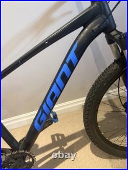 Giant talon 2 mountain bike small frame 27.5 inch wheels