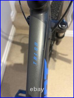 Giant talon 2 mountain bike small frame 27.5 inch wheels