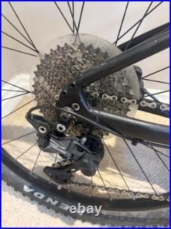 Giant talon 2 mountain bike small frame 27.5 inch wheels