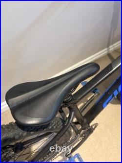 Giant talon 2 mountain bike small frame 27.5 inch wheels Giant talon 2 mountain bike small frame 27.5 inch wheels