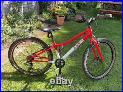 Kids Mountain Bike. Pinnacle 24 Inch Frame. Amazing Condition! RRP £250