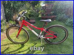 Kids Mountain Bike. Pinnacle 24 Inch Frame. Amazing Condition! RRP £250